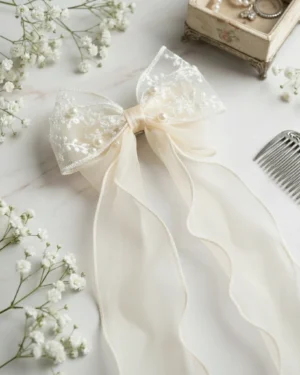 Scarlet Pearl Lace Bow Hair Clip (Cream)
