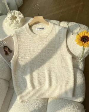 Ivory Textured Knit Sweater Vest