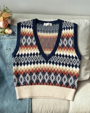 Classic Argyle Knit Sweater Vest